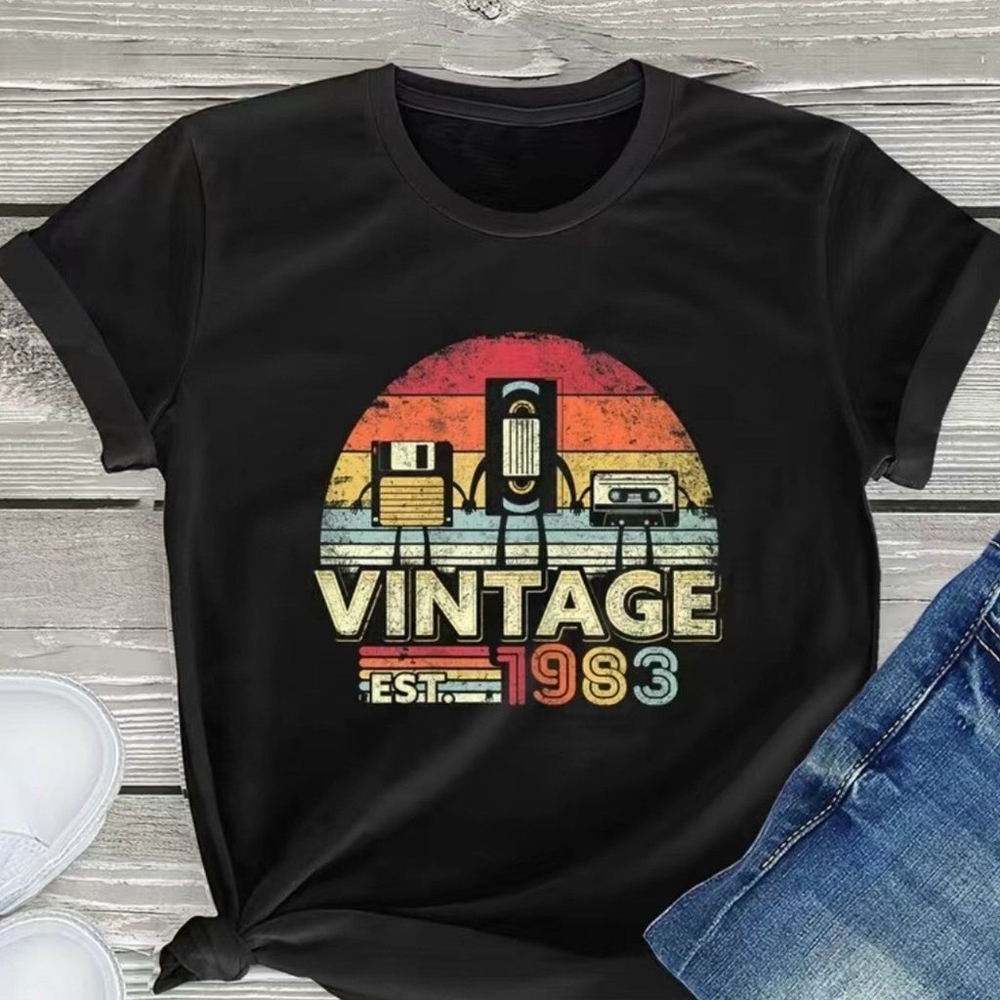 XL Vintage est. 1983 Shirt VHS Cassette 3.5 Floppy Disc